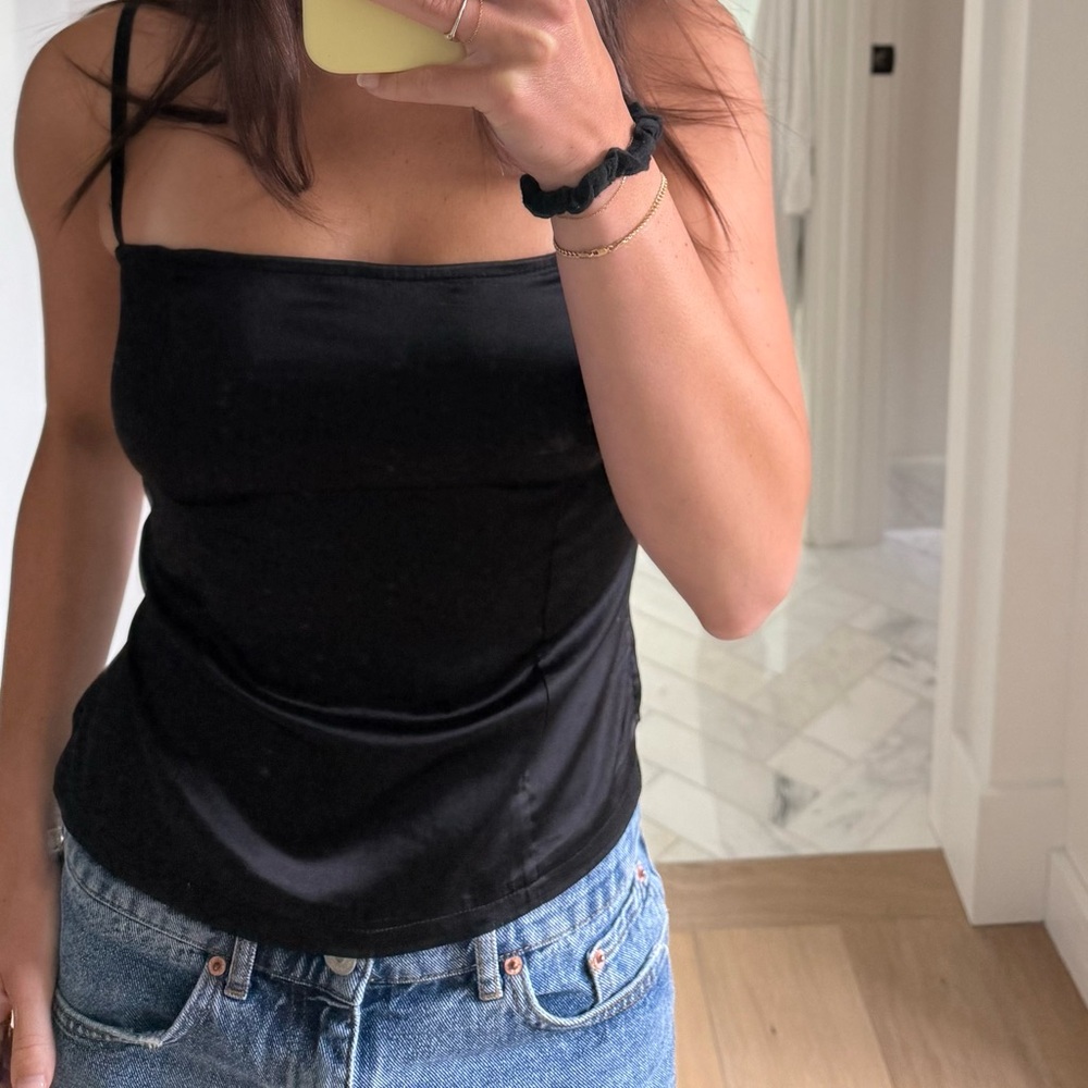 CUTE BLACK SATIN GOING OUT TANK TOP!!